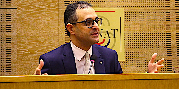 L'avocat Arash Derambarsh, défenseur des agriculteurs, disculpé par une enquête