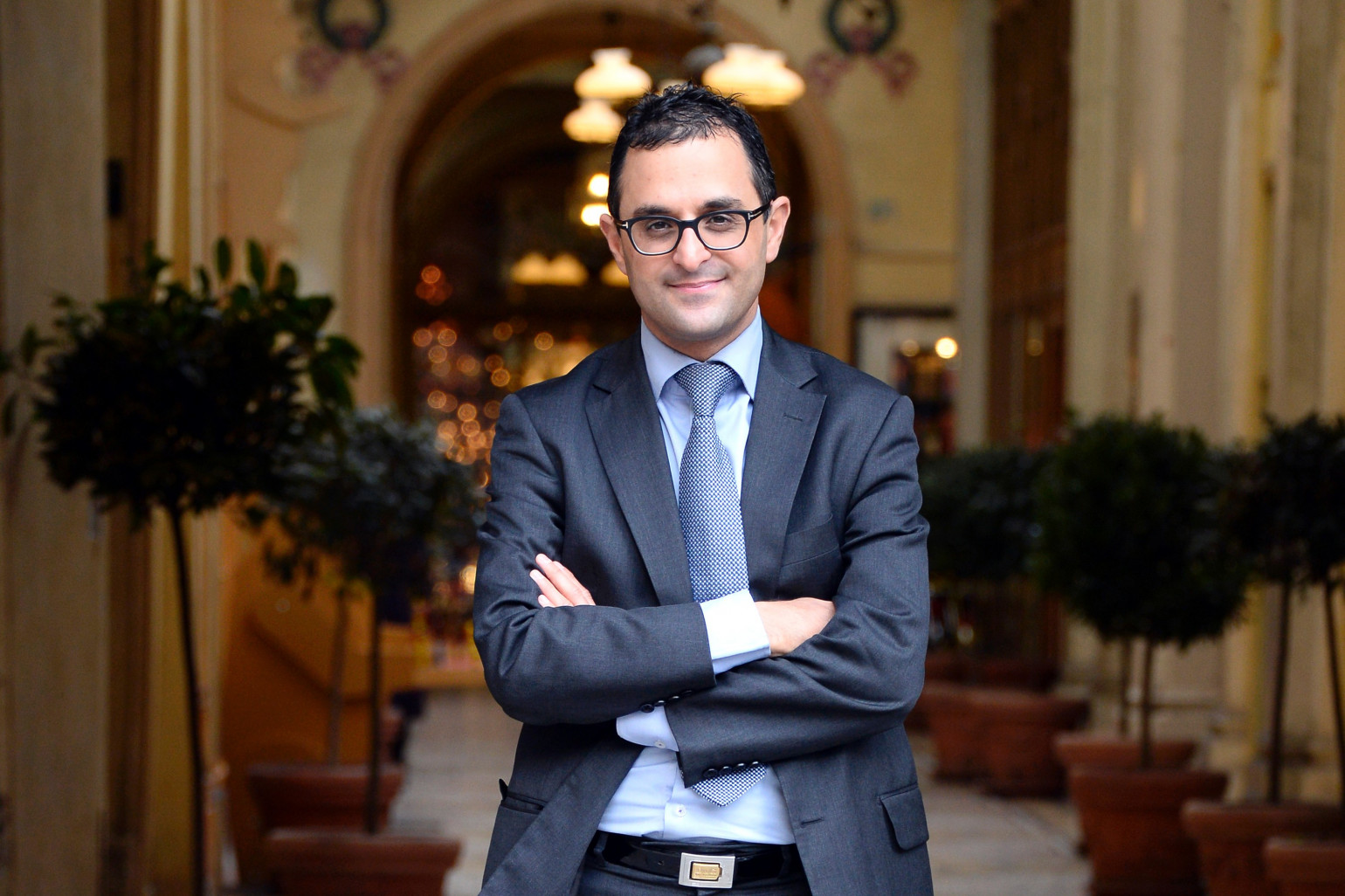 Mis en examen pour meurtre, il est remis en liberté dans l'attente de son procès grâce à ses avocats Maître Derambarsh et Maître Herzog&nbsp;